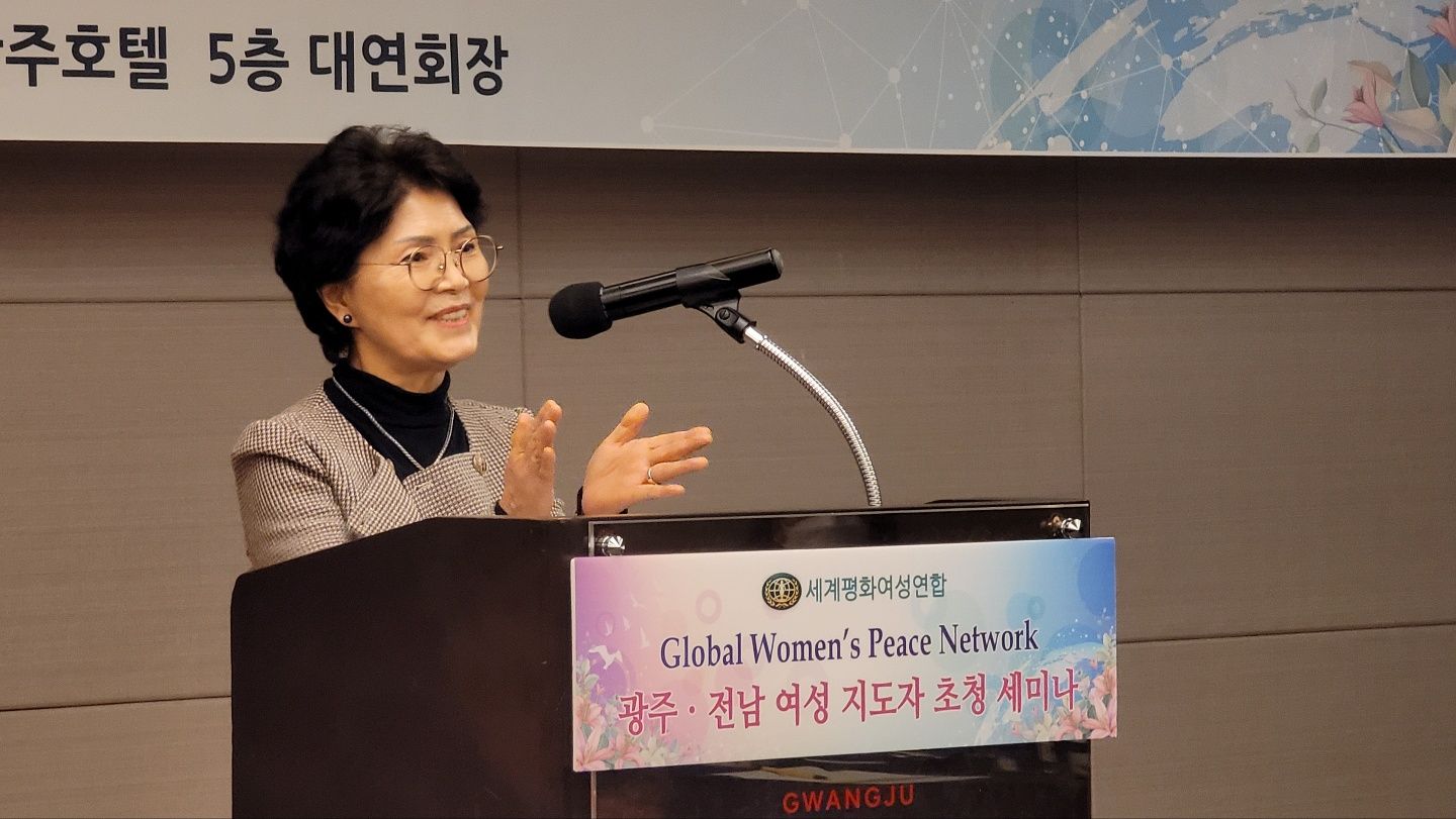 격려사 최영선 한국회장.jpg