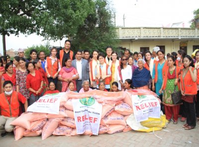 [세계일보 보도자료] 여성연합, 네팔 지진피해지역 주민돕기 '구슬땀'